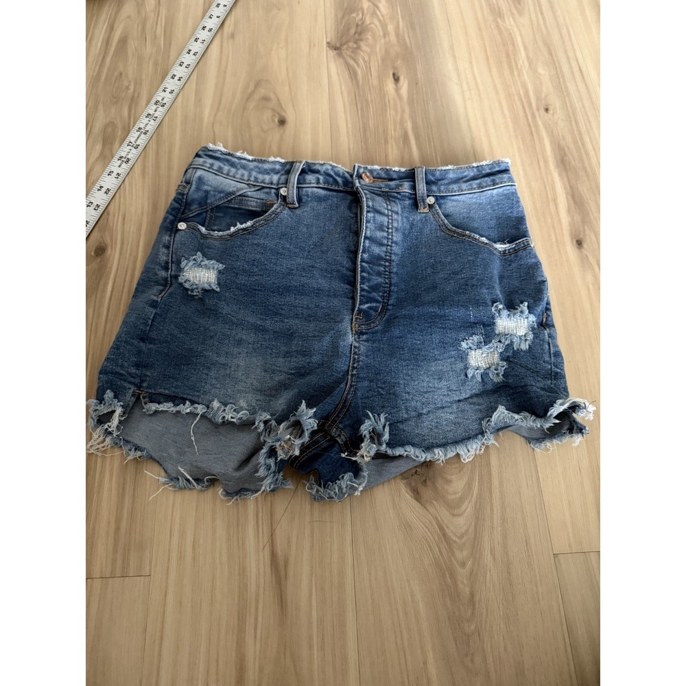 Free People Size‎ 30 Womens We The Free Curvy Frayed Hem Denim Shorts